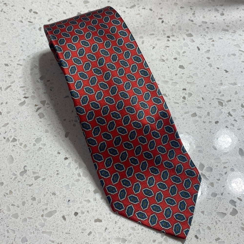 Countess Mara X long Silk Tie Red geometric paisley length 63” classic preppy‎